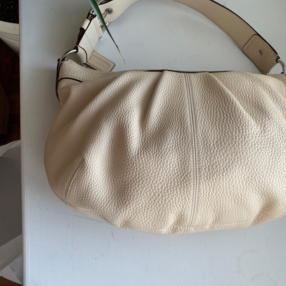 Coach Hobo Purse - Picture 5 of 12